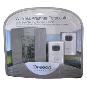 Oregon SCIENTIFIC Wireless Weather Forecaster with Self-Setting Atomic Clock